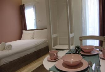 Pritania has Balcony rooms