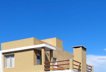 Cuatro Elementos has Balcony rooms