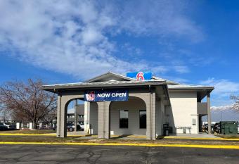 Studio 6 Ogden, UT 21st Street allows 18 year olds to book a room