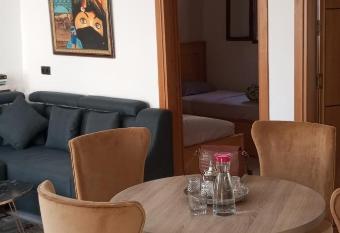 BRIECH HOUSE has Balcony rooms