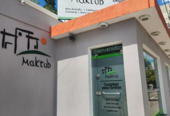 MAKTUB DEPARTAMENTOS Y HABITACIONES has Balcony rooms