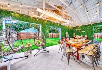 Rockaway Beach House allows 18 year olds to book a room