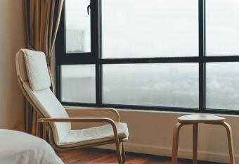 Penthouse Molek Regency 3BR w City View Balcony by Our Stay has rooms with a private hot tub