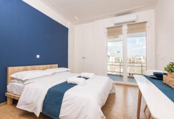 Pantheon spuare view 3 has Balcony rooms