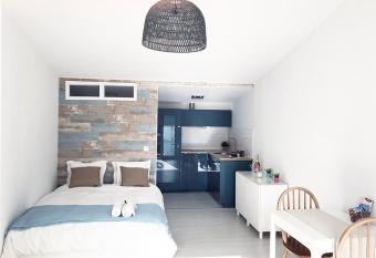 GuestReady - Natural Harmony in Cascais has Balcony rooms