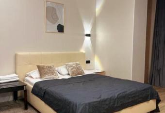 Apartment in Centru allows 18 year olds to book a room