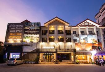 Gate78 Hostel Maephim Beach has Balcony rooms