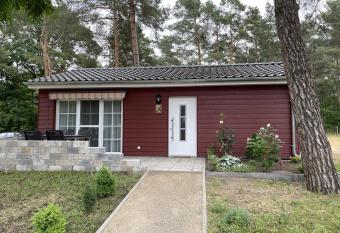 Ferienhaus Pirol has Smoking/Balcony rooms