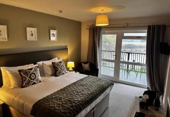 The Lenchford allows 18 year olds to book a room