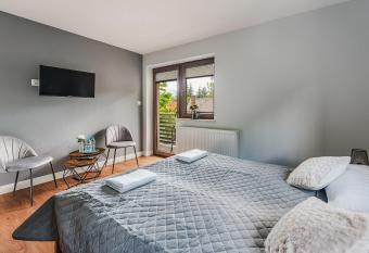 WillaByTheRiver has Balcony rooms