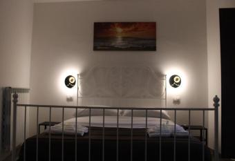 Casa nel Centro di Avellino has Balcony rooms