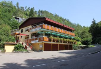 Gasthof Eyachperle has Balcony rooms