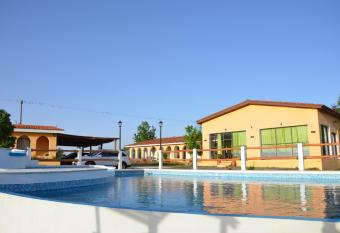 Hostal Solar de Piedras has Balcony rooms