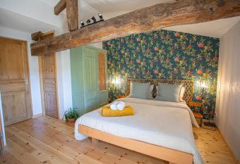 La F  e Capucine - Chambre et table d h  tes - Espace bien-  tre et massages has Balcony rooms