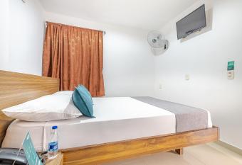 Ayenda 1501 Metropolitana Plaza allows 18 year olds to book a room