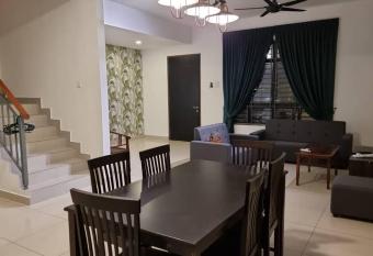 Michelle Harmonia Homestay 9A8 has Balcony rooms