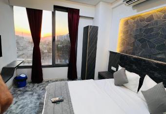 HOTEL STAR GALAXY has Balcony rooms