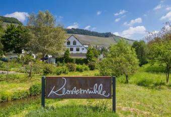 Weinhotel Restaurant Klosterm  hle has Balcony rooms