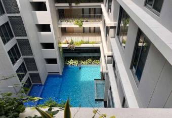 Luxurious 3-Bedroom in Hulhumal   allows 18 year olds to book a room