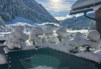 Bergdorf Riesner has Balcony rooms