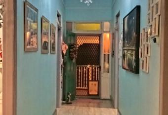 Rustic Sunflower has Balcony rooms