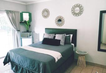 Be Our Guest Near OR TAMBO International Airport Room 2 has Balcony rooms