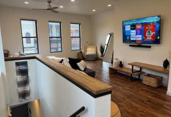 Root City Studio has Balcony rooms