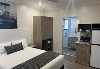 Lucinda Village allows 18 year olds to book a room