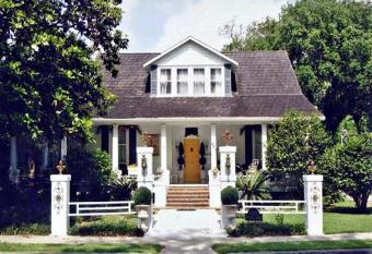 Ducote-Williams House has Balcony rooms