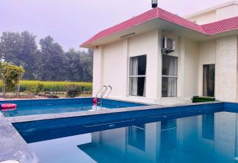 Willow Woods Farmhouse by BedChambers Gurgaon allows 18 year olds to book a room