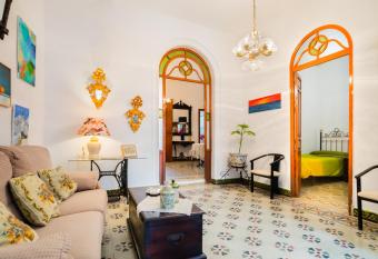 Una casa azul has Balcony rooms