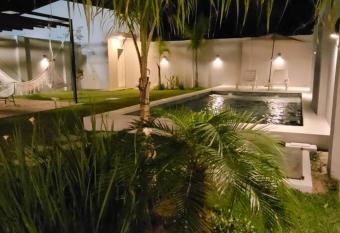 Moderna casa en San Bernardino!! has Balcony rooms