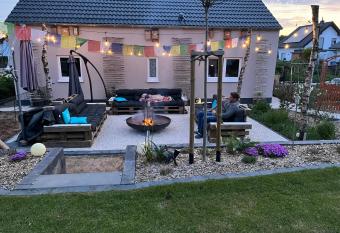 Gem  tliches Eifeler G  steh  uschen allows 18 year olds to book a room