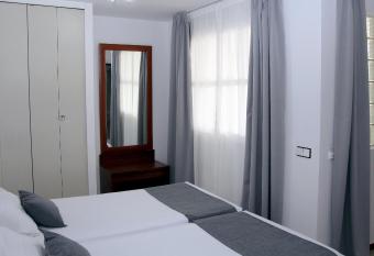 Hospedium Hotel Blu Torre de Sevilla has Balcony rooms