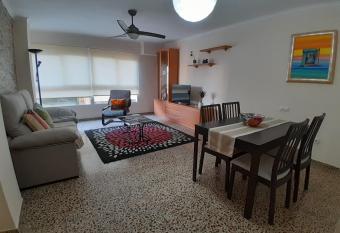 LAS 4 ESTACIONES has Balcony rooms