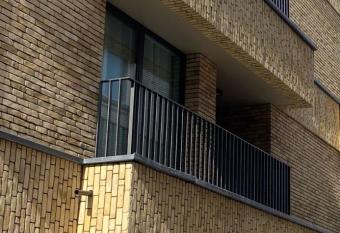 Central Studio in Kortrijk has Balcony rooms