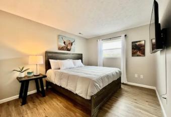 Stylish remodeled space Middletown Free Laundry allows 18 year olds to book a room