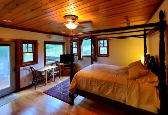 Suite Maharaja has Balcony rooms