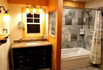 Cascina Rococo at White Lotus Eco Spa Retreat has Balcony rooms