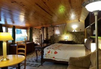 Castle Suite at White Lotus Eco Spa Retreat has Balcony rooms