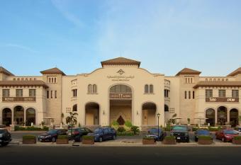 Al Rawasi Hotel Suites has Smoking/Balcony rooms