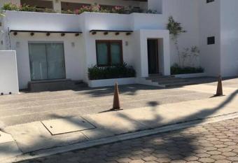 Nice house for rent has Balcony rooms