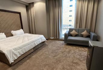 Remal Royal Residence                                    by ABRAJ has rooms with a private hot tub