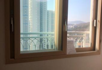 Bluepant s homestay allows 18 year olds to book a room