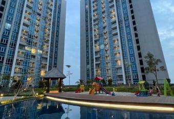 apartemen podomoro city medan has Balcony rooms