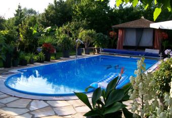 Ferienwohnung  allows 18 year olds to book a room