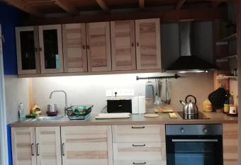 Les Glycines de Soubize has Balcony rooms