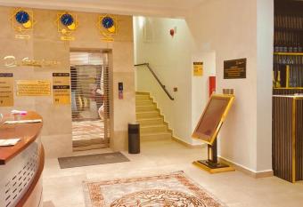 De Grand Hotel & Rooftop has Balcony rooms