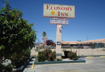 Economy Inn has Smoking rooms