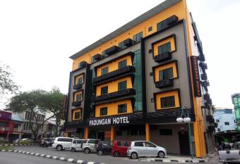 Padungan Hotel allows 18 year olds to book a room